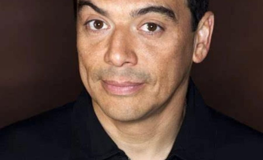 carlos mencia net worth